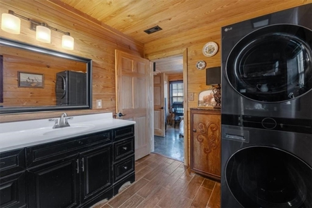 LOG Cabin Country Home on 133.50 Wildlife Acres For Sale - image 25