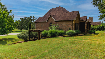 Luxury Home in the Prestigious Country Club Community - image 47