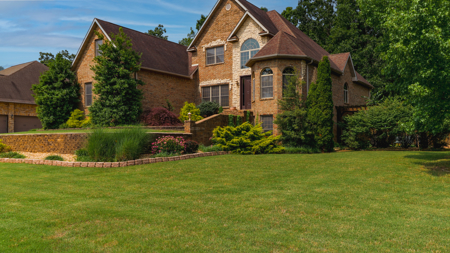 Luxury Home in the Prestigious Country Club Community - image 41