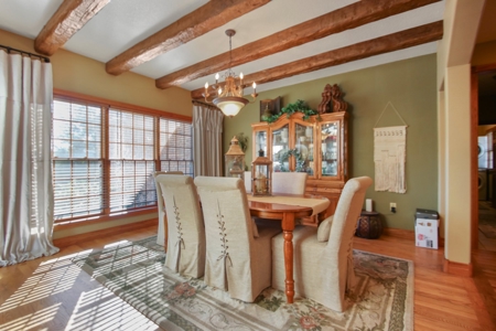 Luxury Home in the Prestigious Country Club Community - image 7