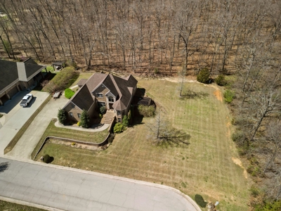 Luxury Home in the Prestigious Country Club Community - image 43