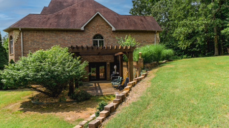 Luxury Home in the Prestigious Country Club Community - image 46