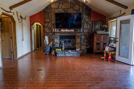 Hinton Hunting Ranch - image 15