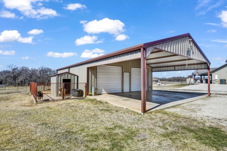 Texas Home For Sale in Paradise ISD - image 32