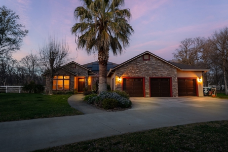 Country Elegance Meets Modern Luxury - image 3