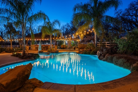 Country Elegance Meets Modern Luxury - image 36