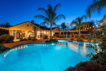 Country Elegance Meets Modern Luxury - image 4