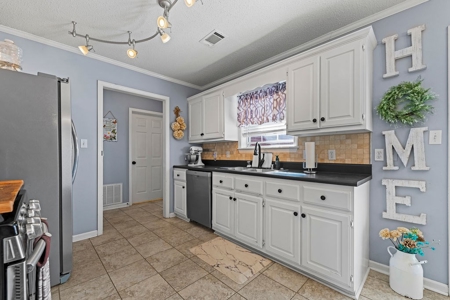 Updated 3 Bedroom Home For Sale in Searcy, Arkansas - image 4