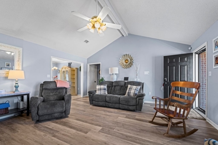 Updated 3 Bedroom Home For Sale in Searcy, Arkansas - image 10