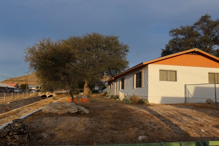 301 E Kerr Home For Sale Sanderson, Tx Terrell County - image 2