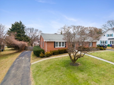 Brick Ranch Home for Sale in Christiansburg VA - image 29
