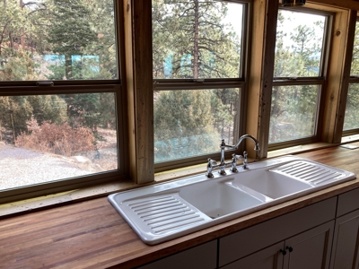 Charming Off-Grid One-Bedroom Cabin Near Chama NM - image 21
