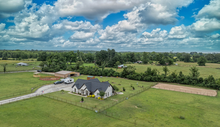 Avery Texas Horse Ranch For Sale - image 32