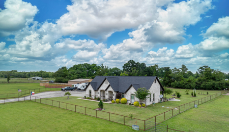Avery Texas Horse Ranch For Sale - image 31