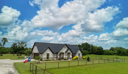 Avery Texas Horse Ranch For Sale - image 29