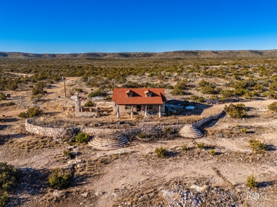 300 Acres in Ozona TX with Home For Sale - image 27