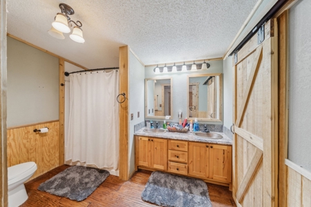Ranch For Sale in Oklahoma - image 22