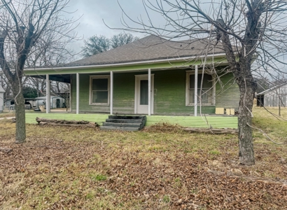 Home for Sale in Comanche, TX - image 6