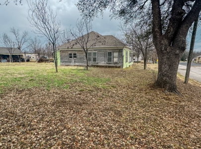 Home for Sale in Comanche, TX - image 2