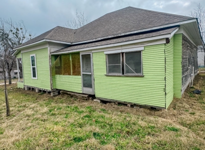 Home for Sale in Comanche, TX - image 5