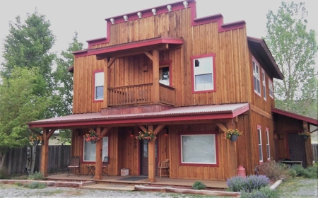 Multi-Use Commercial Real Estate in Ridgway, Colorado - image 1