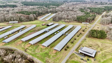 Poultry Farm on 28 Acres with Home in Choudrant, Louisiana - image 2