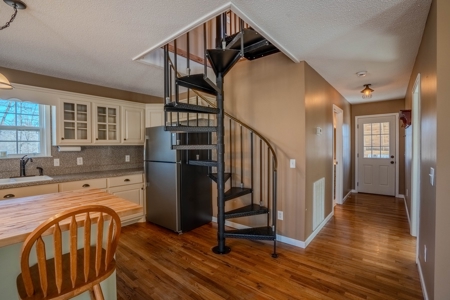Secluded Cabin For Sale With Shop & Barn Deer & Turkey Hunt - image 19