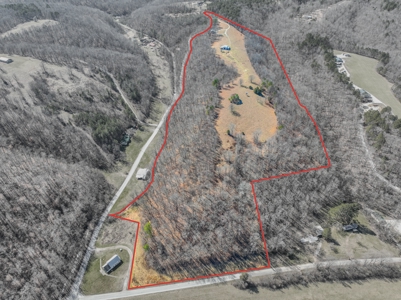 Secluded Cabin For Sale With Shop & Barn Deer & Turkey Hunt - image 47