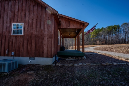 Secluded Cabin For Sale With Shop & Barn Deer & Turkey Hunt - image 37