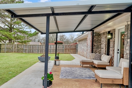 Updated Home For Sale Powderly TX - image 16