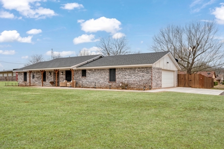 Updated Home For Sale Powderly TX - image 20