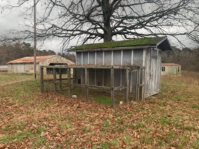 Country Home & Acreage With 30,000 Sq Ft Of Bldgs - image 35