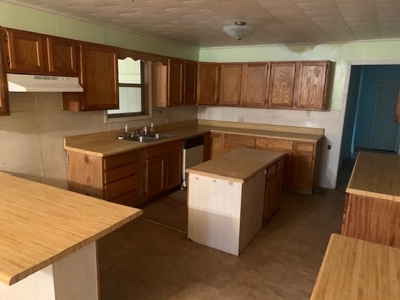 Country Home & Acreage With 30,000 Sq Ft Of Bldgs - image 42