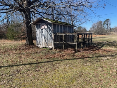 Country Home & Acreage----30,000 Sq Ft Of Bldgs - image 4