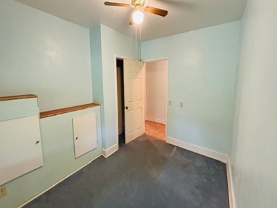Country Home & Acreage----30,000 Sq Ft Of Bldgs - image 21