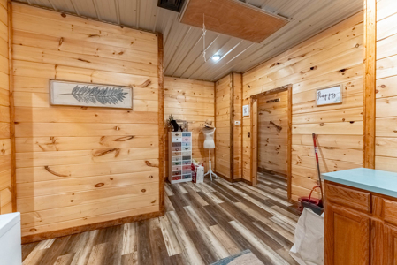 Home with Private Lake and Acreage For Sale in Fulton County - image 30