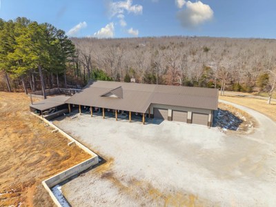 Home with Private Lake and Acreage For Sale in Fulton County - image 2