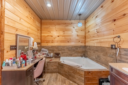 Home with Private Lake and Acreage For Sale in Fulton County - image 36