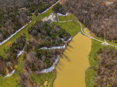 Home with Private Lake and Acreage For Sale in Fulton County - image 7