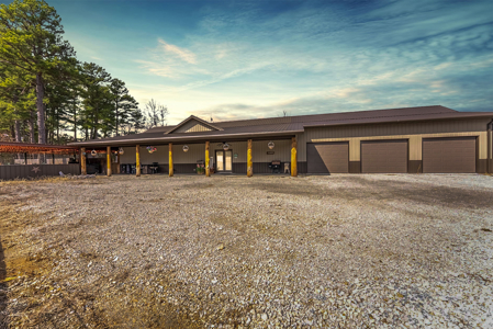 Home with Private Lake and Acreage For Sale in Fulton County - image 4