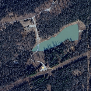 Home with Private Lake and Acreage For Sale in Fulton County - image 3