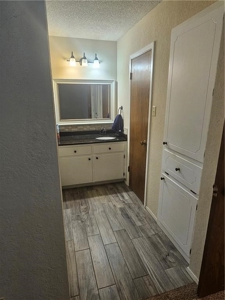 429 Lindenwood Lane W, Hewitt, TX – - image 15