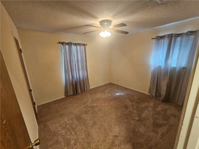429 Lindenwood Lane W, Hewitt, TX – Spacious 3-Bed Home in Midway ISD with Updates! - image 8