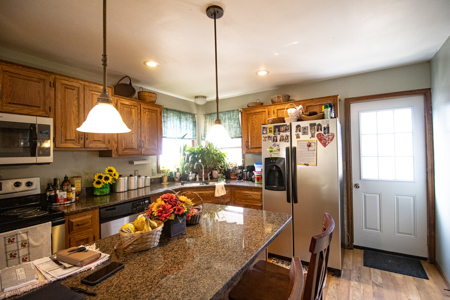 Home on acreage for sale Collins MO - image 7