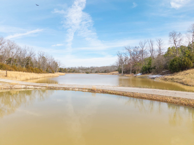 Lakefront Property for Sale in Fulton County Ozarks - image 46