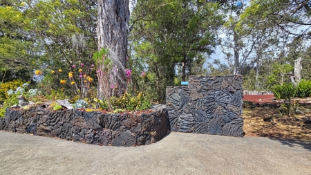 Sustainable 4-acre retreat w/4 BR workshop & organic gardens in Hawaii - image 9