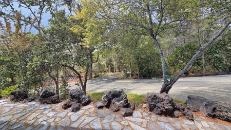 Sustainable 4-acre retreat w/4 BR workshop & organic gardens in Hawaii - image 41