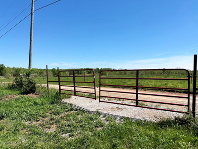 Cedar County Missouri Pasture Land For Sale - image 10