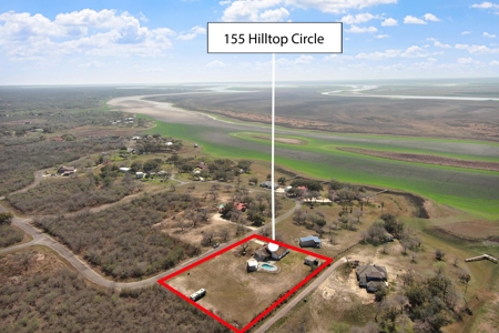 Luxury Country Living 1.5 Acres Live Oak County!! - image 40
