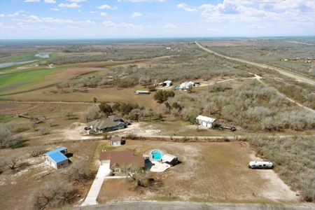 Luxury Country Living 1.5 Acres Live Oak County!! - image 42
